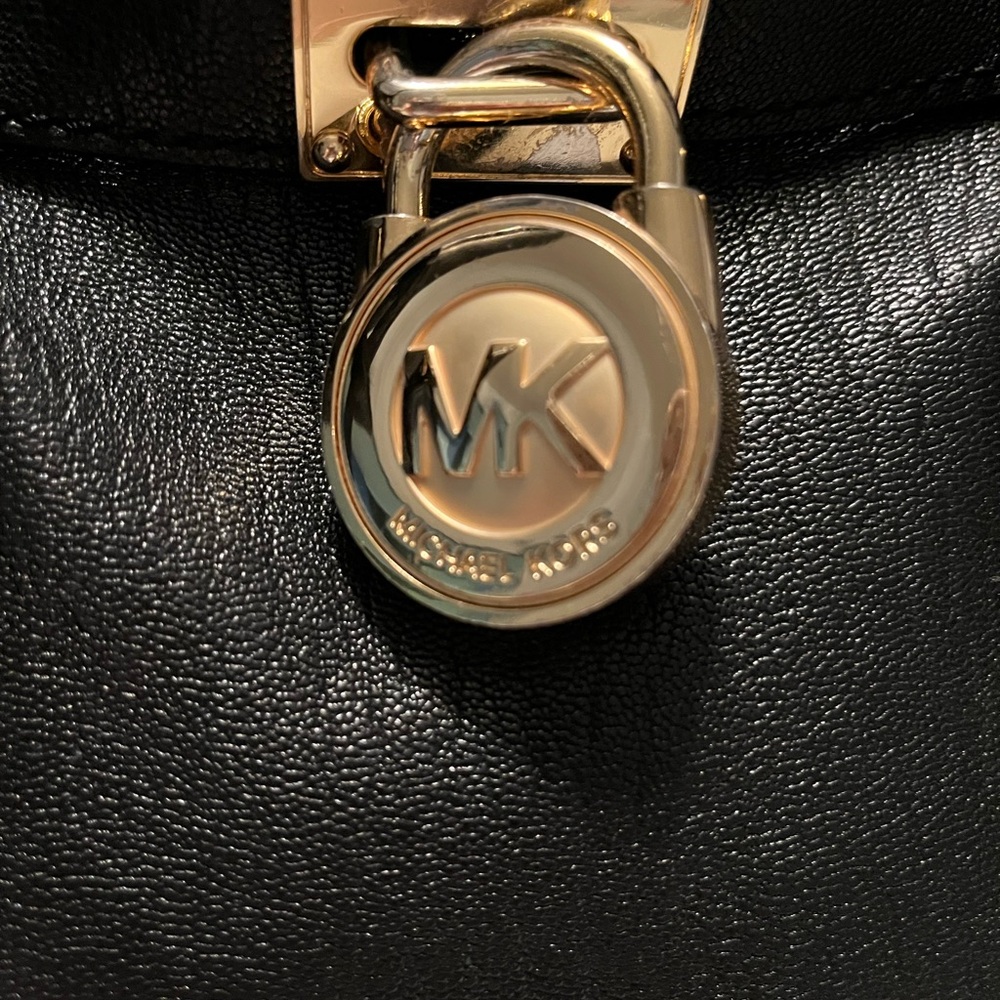 Michael Kors Hamilton Large Leather Satchel - Picture 13 of 14
